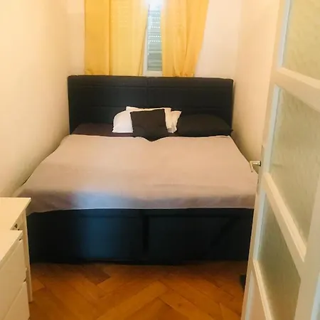 Light And Spicy, 2 60m2